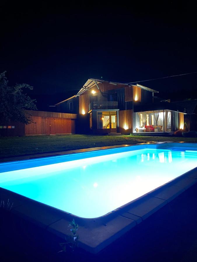 Villa Mishelter à Myhove Extérieur photo